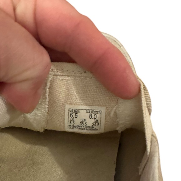 Vans Classic Slip-on Sneakers in Ivory. Size 8. EUC - Picture 5 of 8